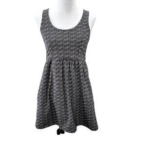Silence and Noise Dress M Fit Flare Houndstooth Black White Babydoll Mini